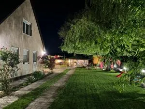 Linett Apartman - Ebes