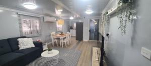Sunset Lounge Guesthouse