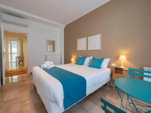 Xenia Apartments - Luminous Suite in Citylife