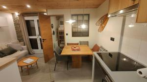 La cabane du petit loup, 4 personnes, skis aux pieds
