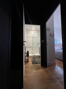Appartements Coeur de ville, Garage prive et gratuit avec Terrasse ! : photos des chambres