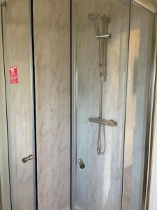 Weston pools Lodge with 6 Bedrooms