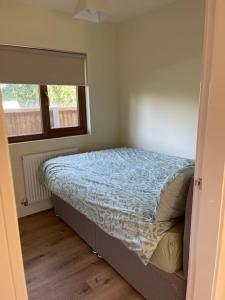 Weston pools Lodge with 6 Bedrooms