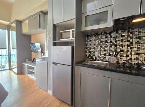 Apt Casa De Parco Studio Tema Gray With Wifi, Pool and Netflix