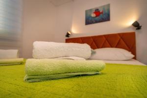 Apartment & Double Room Dean