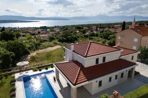 Luxury villa with a pool, panoramic sea view, beach - by Traveler tourist agency Krk ID 2406 - Sršići