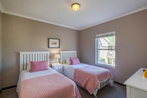 40 River Club Villas