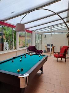 Maisons de vacances Le Caprice de la mer - maison avec veranda, jardin : photos des chambres
