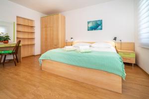 Apartment & Double Room Dean