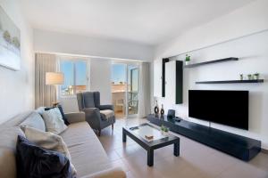 Moderno e acolhedor com vista mar