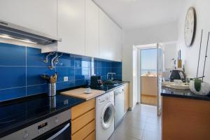 Moderno e acolhedor com vista mar