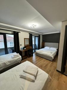 SkyLife OldCity Hotel