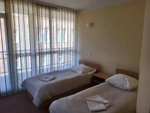 Mokyklos viešbutis - Mingė