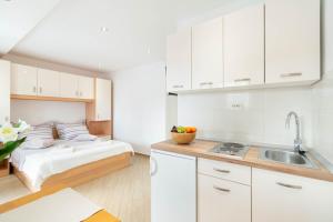 Studio Apartmani Dora