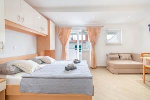 Studio Apartmani Dora