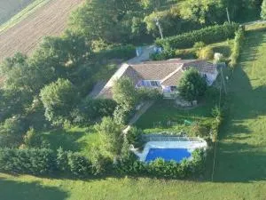 Gite rural du domaine des Imbertariés - 皮洛朗