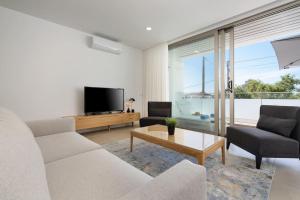 Dália modern apartment Five minutes to beach