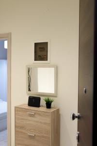 Pythagoras apartment