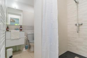 Maisons de vacances Therjad - A deux pas du port de la Teste : Maison 2 Chambres