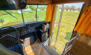 American School Bus Glamping with Hot Tub in Woolacombe!