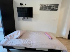 Sao Paolo warm and cosy Studio in lively district