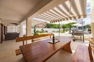 Villa Ancora With Private Pool - Happy Rentals