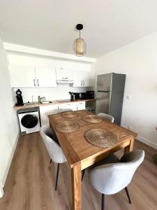 Appartements Resplendissant YourHostHelper : photos des chambres
