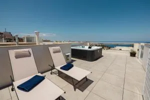 Mellieha Penthouse Seaviews Hot Tub By Homely - Ix-Xagħra taʼ Barra