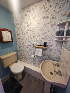 Single Room with Private Bathroom room in Hesketh Hotel