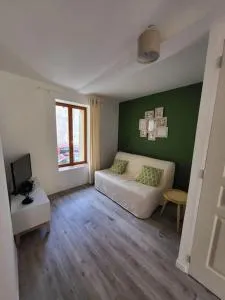 Paisible maison de village avec terrasse - Fleury-d'Aude