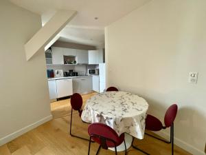 Appartements Charmant Appartement au Coeur de l-Avenue Lajarige : photos des chambres