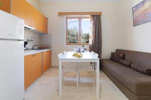 Tasoula Apartment with sea view M4