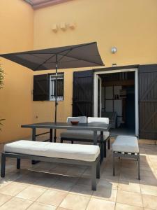 La plage à 2min à pied, 2 extérieurs,wifi,Clim - 4hvězdičkové hotely ve městě Le Barcarès