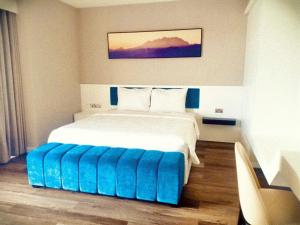 VILLA LUXURY 5PN SANCTUARY RESORT - TRUNG TÂM HỒ TRÀM l gần biển CÁCH 20MET