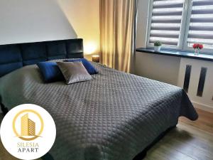 Apartament Granatowy