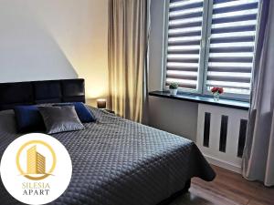 Apartament Granatowy