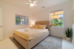 Quiet West Palm Beach Guest Cottage Near the Beach!