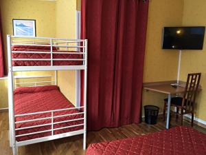 Hotels Hotel Saint-Aignan : Chambre Familiale