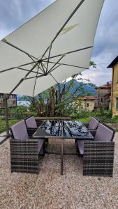 villetta con giardino privato