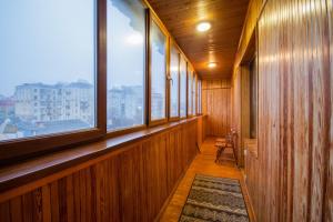 Апартаменти 2-кімнатні поруч з Майданом Незалежності