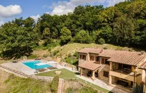 Nice Apartment In Monteverdi Marittimo - Monteverdi Marittimo