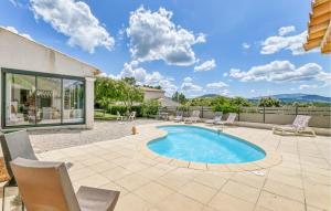 3 Bedroom Lovely Home In Tourves