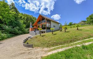 Cozy Home In Kapelscak With Sauna