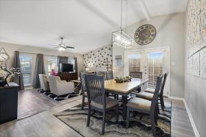 Garlands Hidden Gem 4 Bedrooms Hot Tub Patio