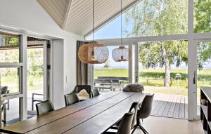 4 Bedroom Nice Home In Strøby