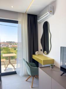 MONO ALEX Hotel