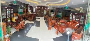 Khách sạn cẩm lai - Dong Quan