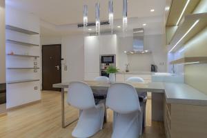 The View Luxury Apartment Center