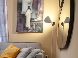 Adamantias artistic place