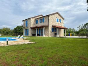 Villa Francesca, Buje